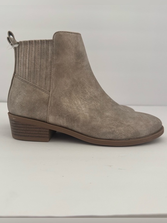wonder nation Other - Girls 3 Taupe Chelsea Ankle Boots Side Zip Elastic Gore Block Heel Booties Shoes